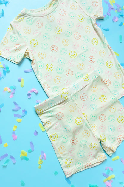 PASTEL SMILES DREAM SHORT SET