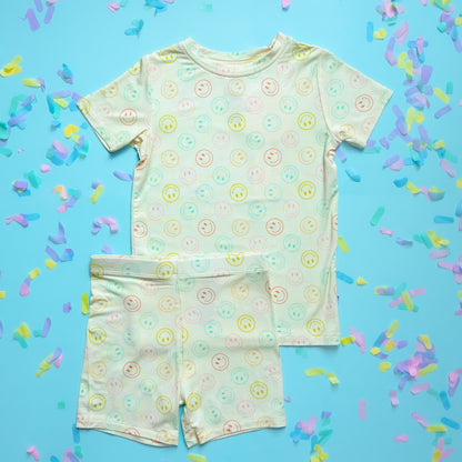 PASTEL SMILES DREAM SHORT SET