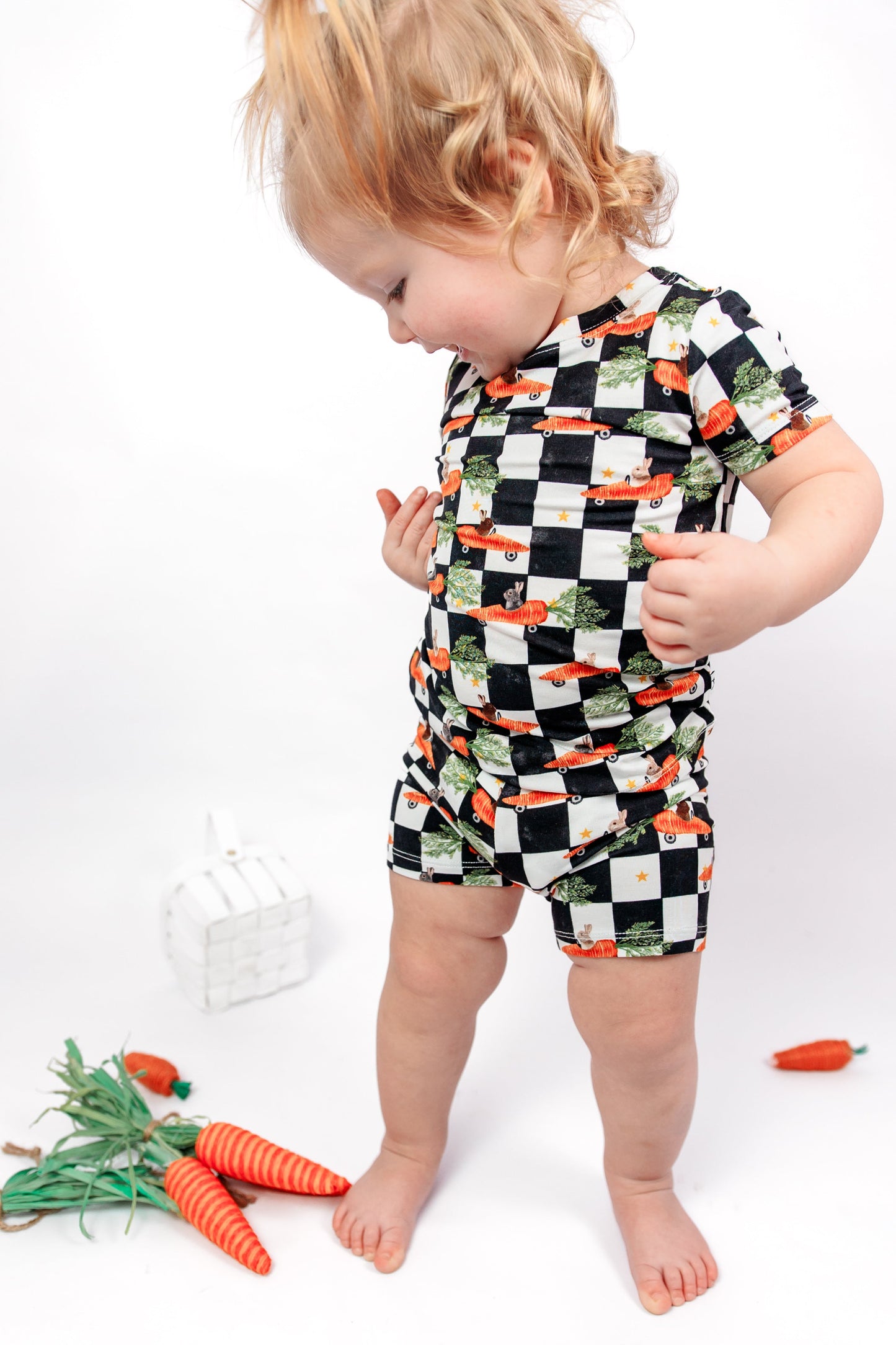 RACING CARROT CHECKERS DREAM SHORT SET