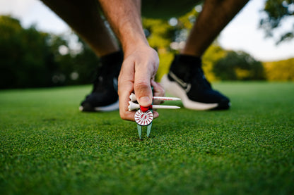 THE BYRD GOLF DIVOT CLYP - RED FINCH