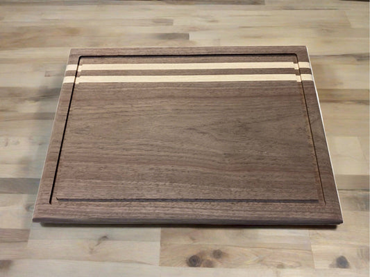 Modern Walnut Mixed with 2 strips of Maple Side grain Cutting Board