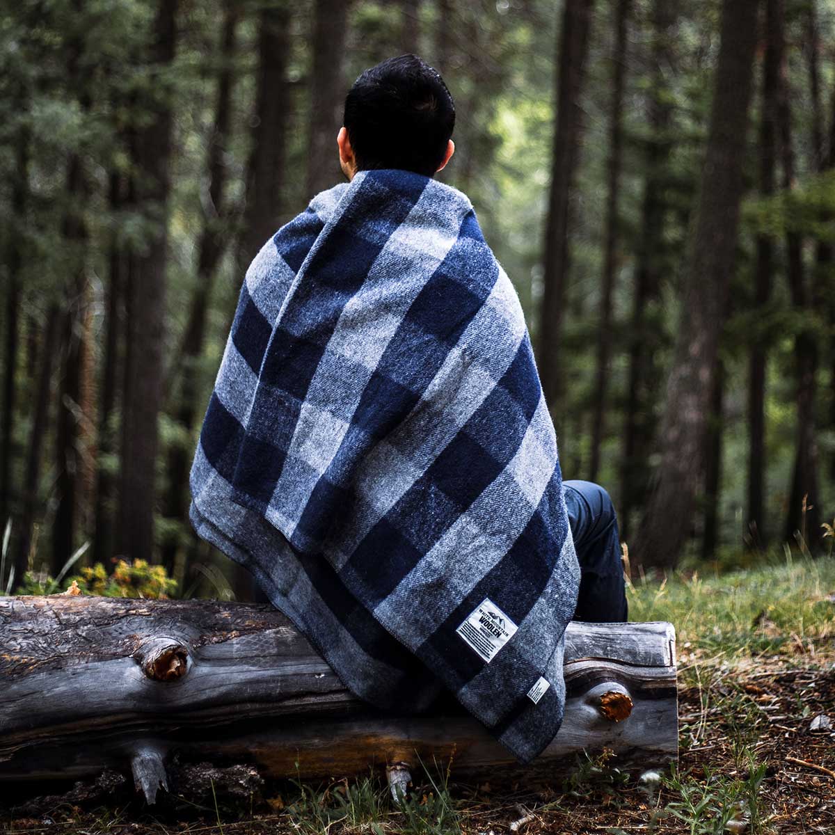 M33 - Camp Throw Blanket White Mountain Woolen