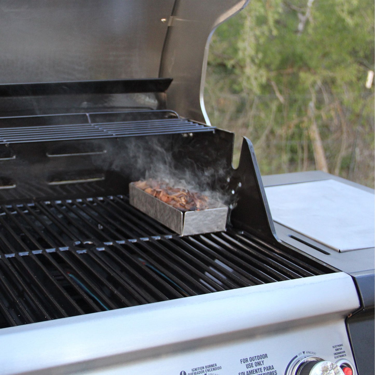 Jack Daniel's Tennessee Whiskey Barrel Smoking Oak Wood Chips, 180 Cubic Inches