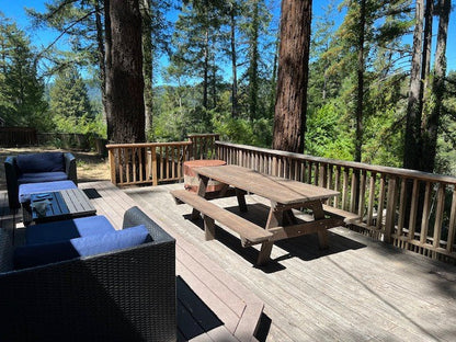 Super Deck Redwood Picnic Table