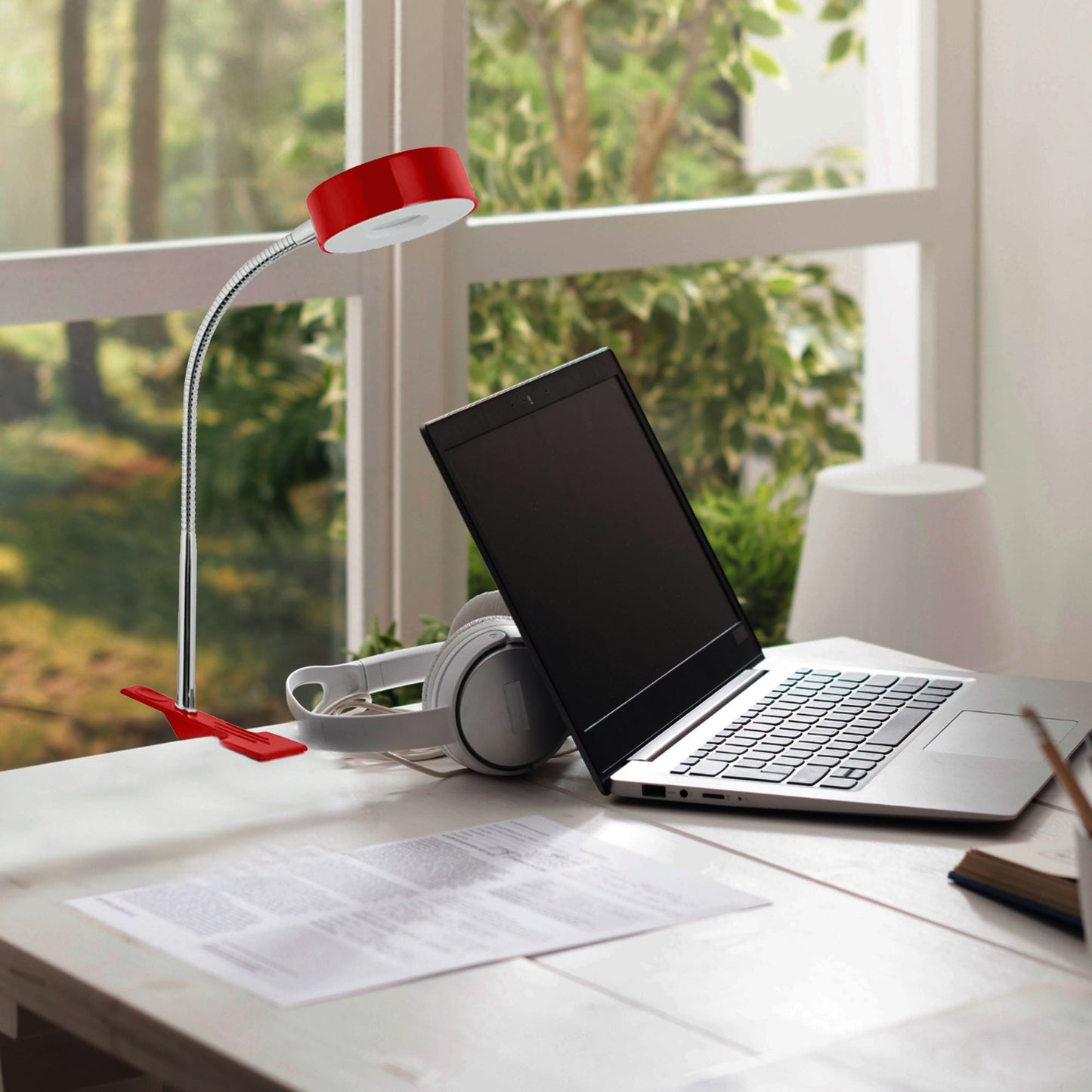 Globe Electric 8.46" 5W 250 Lumens LED Integrated Goose Neck Clip Lamp, Red