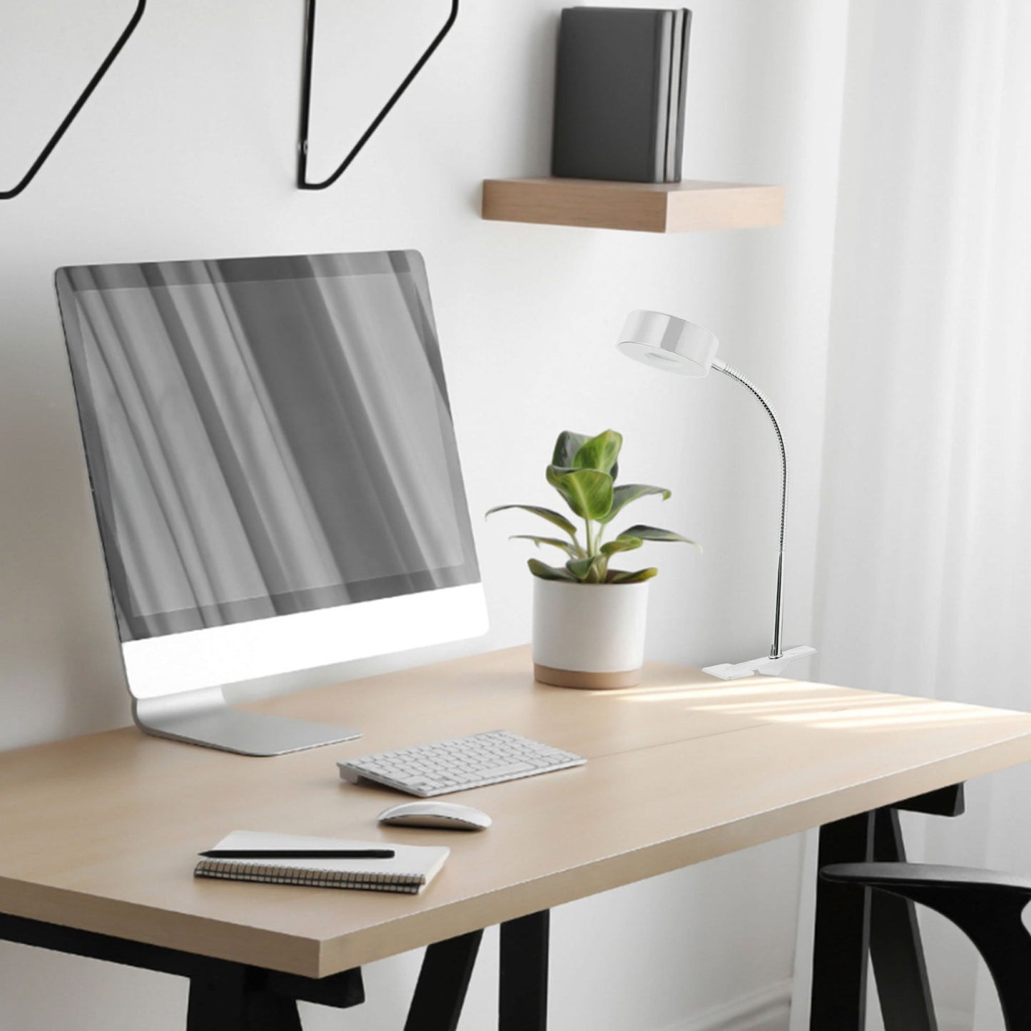 Globe Electric 8.46" 5W 250 Lumens LED Integrated Goose Neck Clip Lamp, White